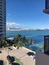 Building Photo - 540 Brickell Key Dr