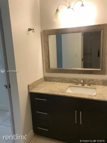Foto del edificio - 3 br, 2 bath Condo - Greenglades Condo