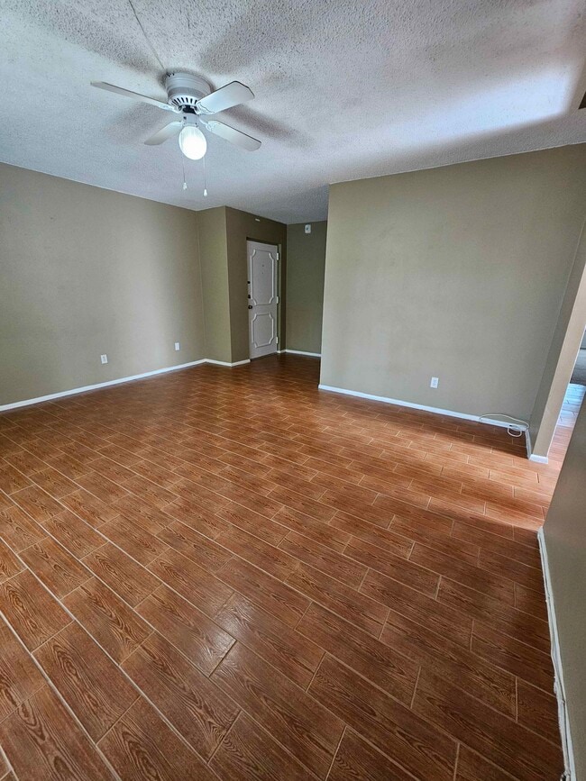 Foto del edificio - 8490-8413 13th St N