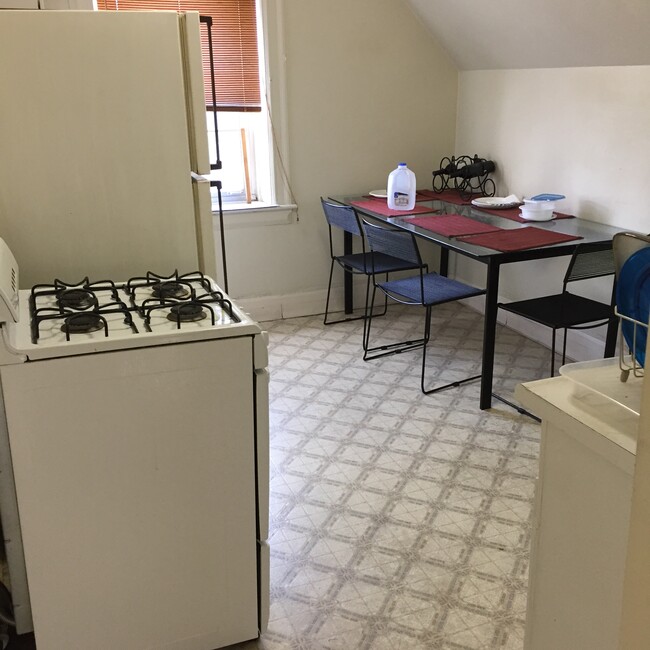 Foto del edificio - 5548 Avondale Pl