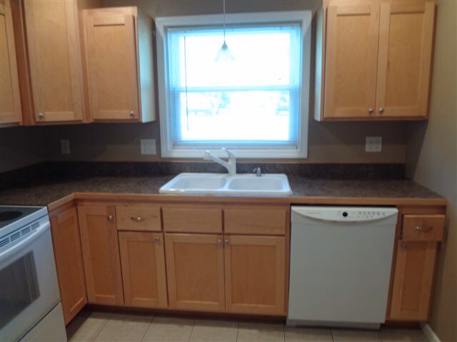 Primary Photo - 705 3rd St E
