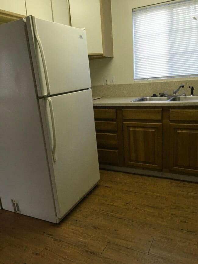 Foto del edificio - 845 E Cucharras St