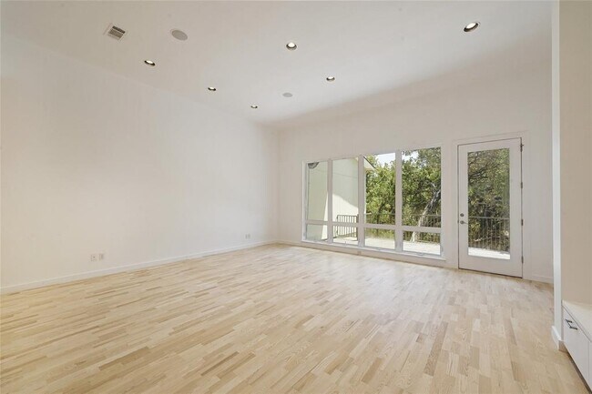 Foto del edificio - 410 Sailmaster St