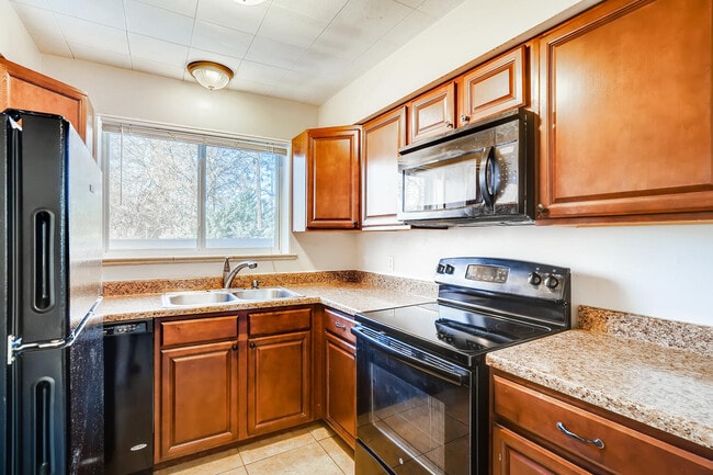 Building Photo - 6499 W 38th Ave