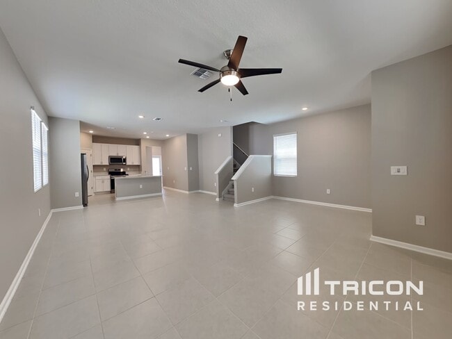 Building Photo - 745 Honeyrock St