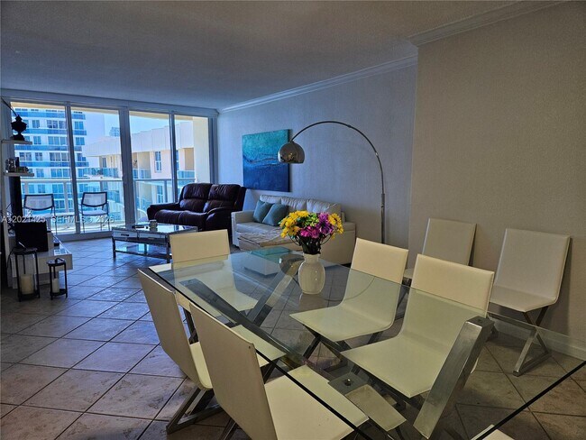 Foto del edificio - 2501 S Ocean Dr
