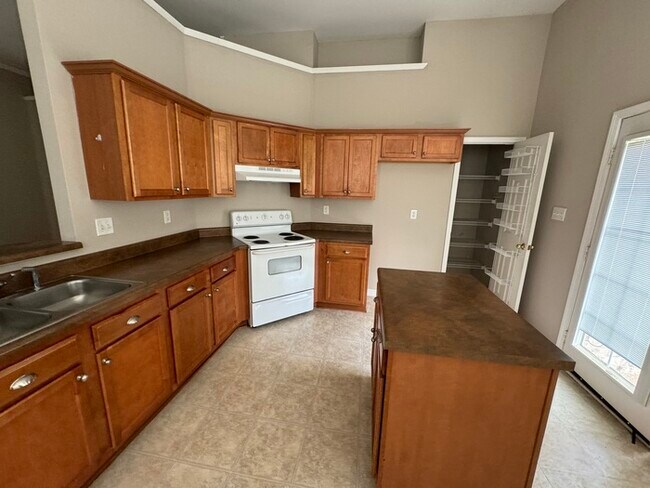 Foto del edificio - 9199 Chastain Pl