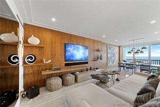 Building Photo - 2200 S Ocean Ln