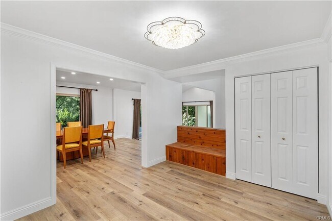 Foto del edificio - 119 Bell Canyon Rd