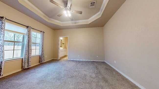 Foto del edificio - 1593 Woodbine Ct