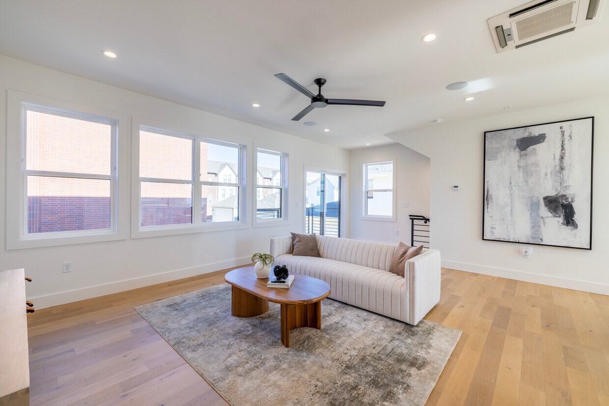 Foto principal - 7C Townhomes