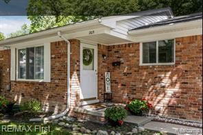 Foto principal - 205 Hacker St