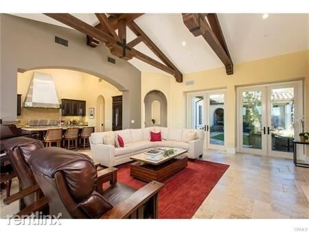 Building Photo - 2 Coral Cay
