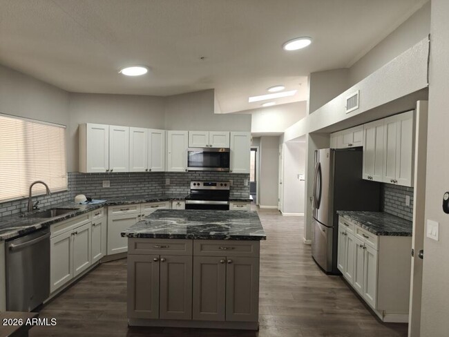 Foto del edificio - 4038 E Thistle Landing Dr