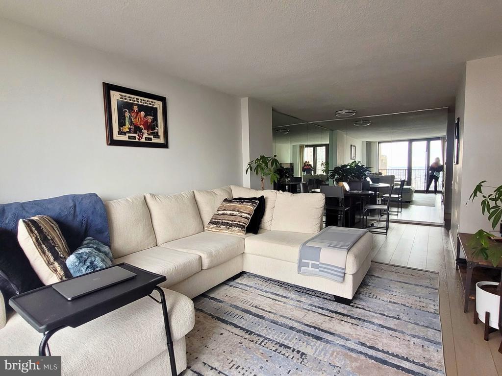 Foto principal - 1420 Locust St