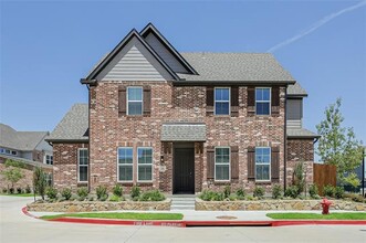 Building Photo - 1102 Fallgate Dr