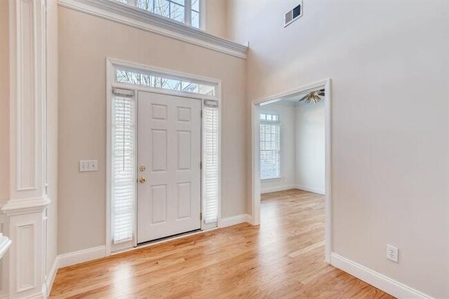 Building Photo - 4586 Willow Oak Trail