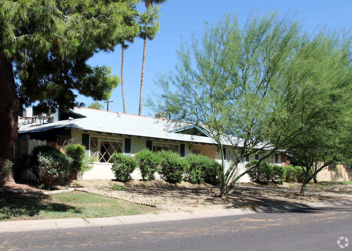 Primary Photo - Belle Air North Apartments