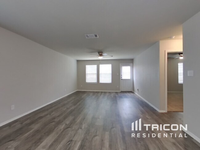 Building Photo - 8530 Amistad Cove San Antonio TX