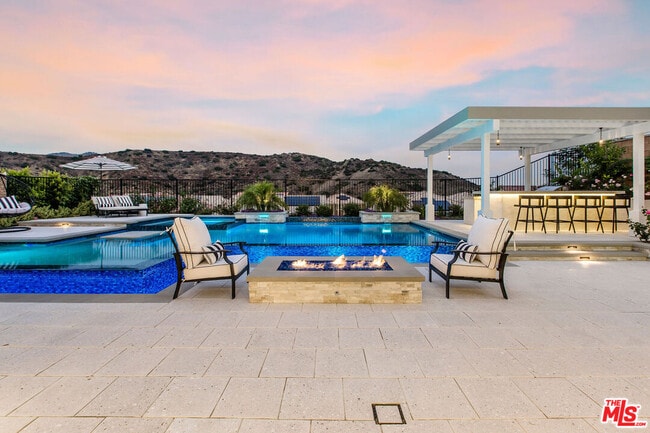 Foto del edificio - 24407 Clear Creek Pl