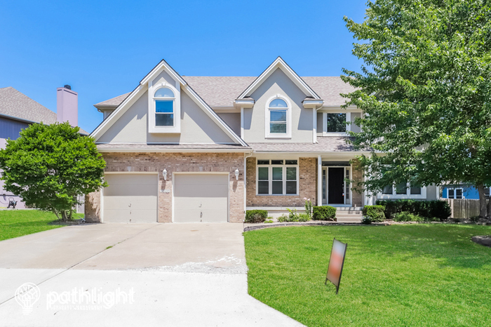 Foto principal - 3925 SW Granite Lane, Lee'S Summit, MO, 64082