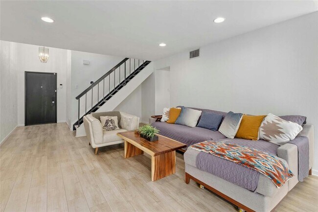 Foto del edificio - 1701 Coronado Hills Dr