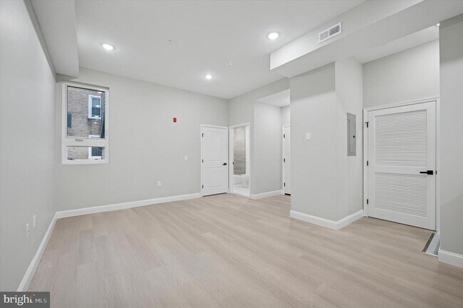 Foto del edificio - 103 N 63rd St