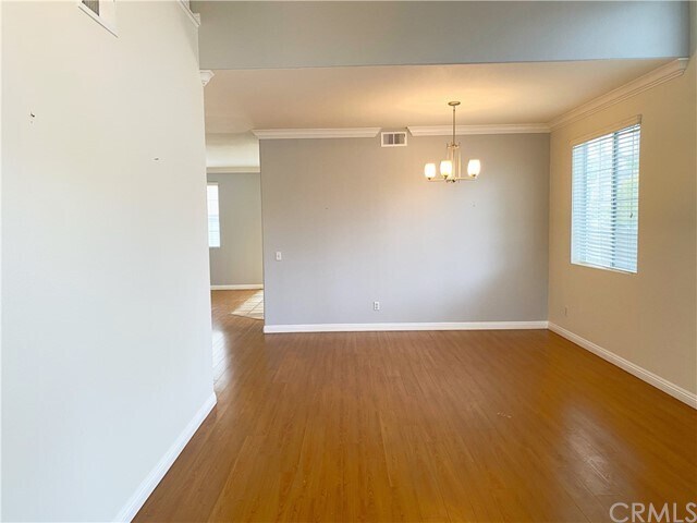 Foto del edificio - 5448 Knight Ct