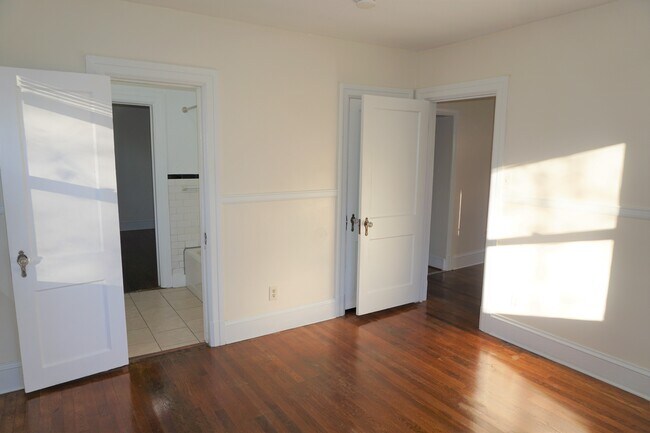 Building Photo - 1510 Whatley St