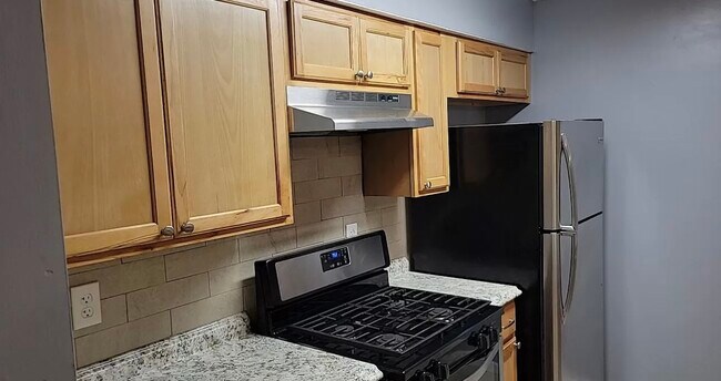 Foto del edificio - 762 Brittany Ct