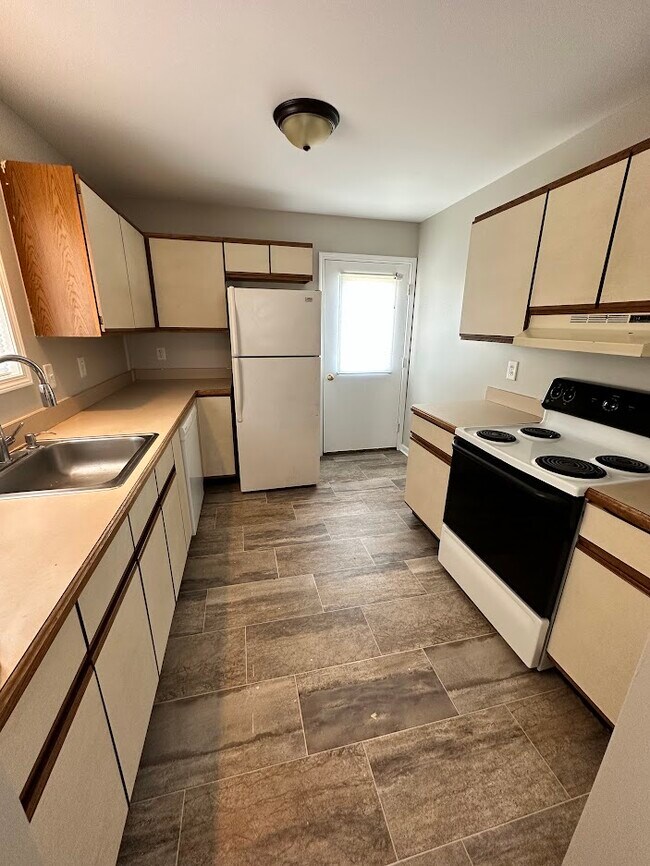 8137 Grand River Rd, Brighton, MI 48114 House Rental in Brighton, MI