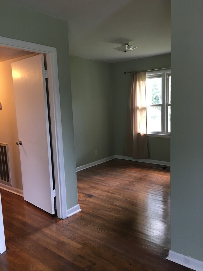 Foto del edificio - 4311 Arlington Rd NW