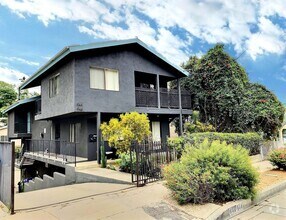 Building Photo - 944-946 N Avenue 50