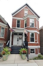 Building Photo - 3643 S Hermitage Ave