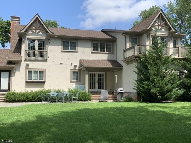 Foto del edificio - 129 Wyckoff Ave