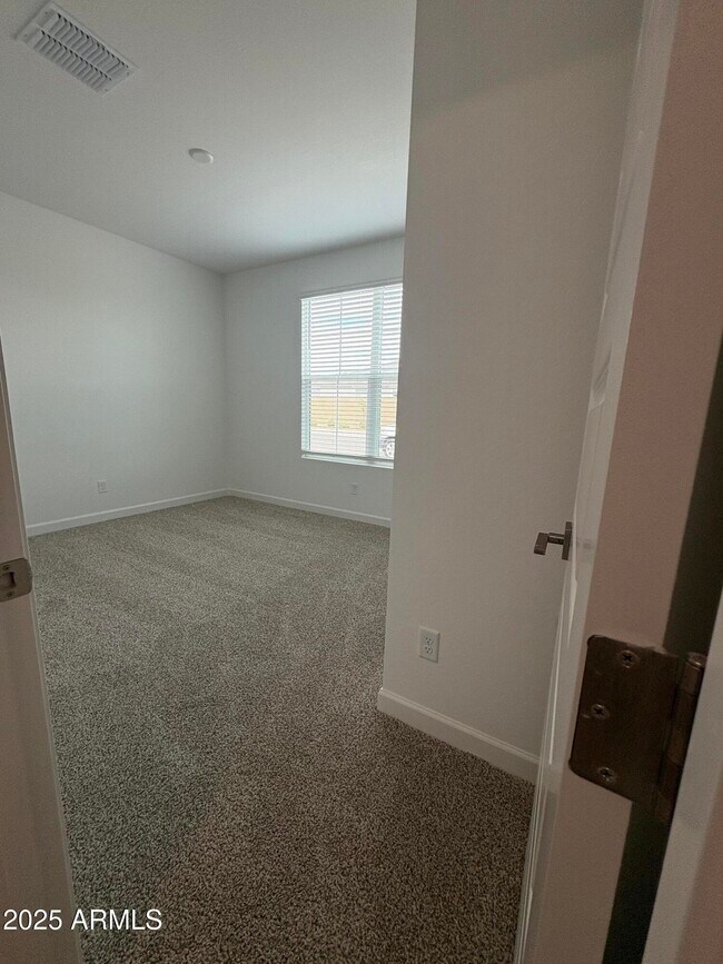 Foto del edificio - 10018 N 177th Ave