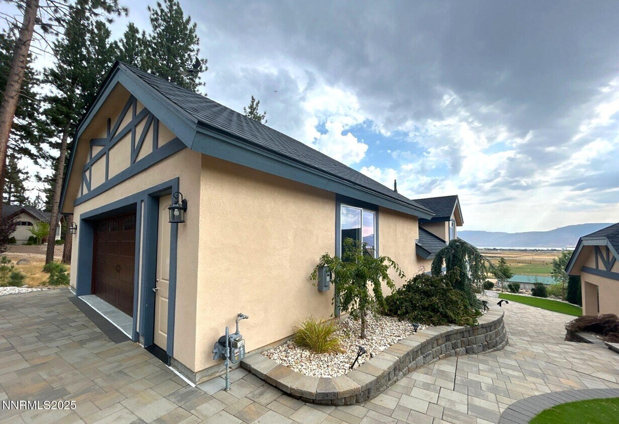 Foto principal - 5350 Franktown Rd