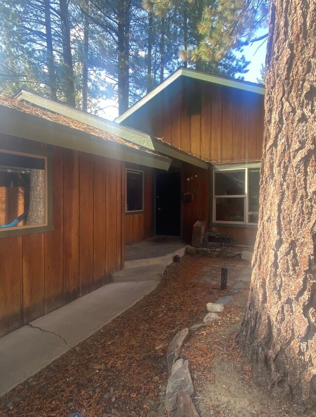 Building Photo - 865 Sonoma Ave