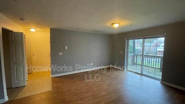 Building Photo - 4006 Biddison Ln