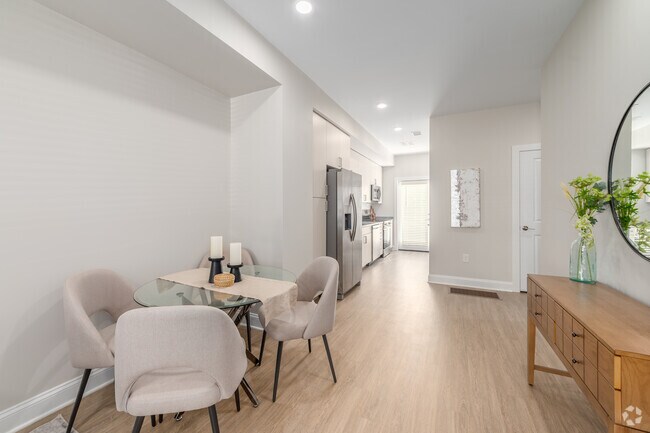 Casa adosada de 2 habitaciones y 1,5 baños, 125 m², comedor - Park Lamont Apartments & Townhomes