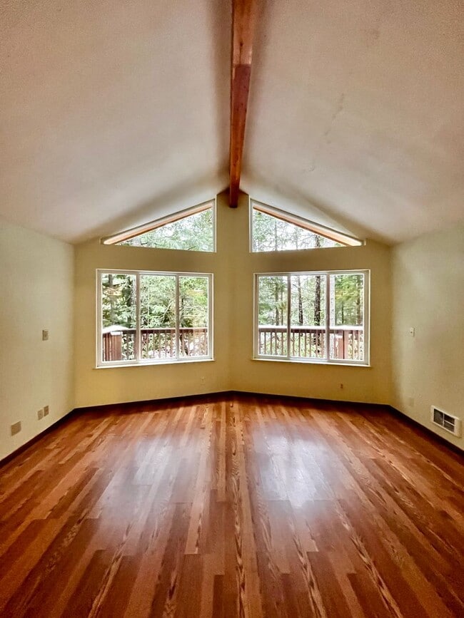 Building Photo - Peaceful Forest Retreat Close to Silverdale