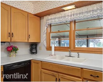 Foto del edificio - 3 br, 2 bath House - 902 E Prairie Ln