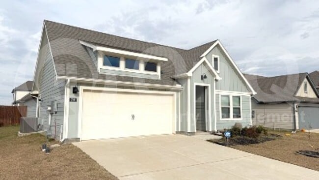 Building Photo - 756 Primrose Ln