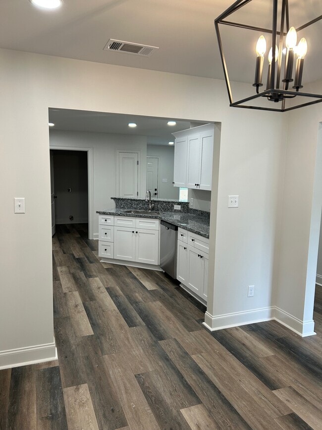 Foto del edificio - 70372 C St