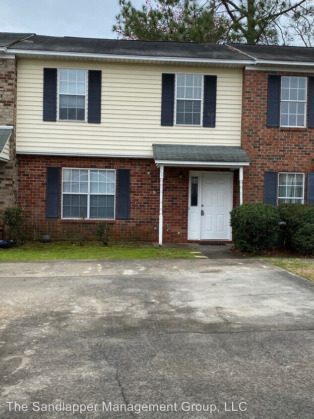 Primary Photo - 3 br, 1.5 bath House - 6895 Shahid Row