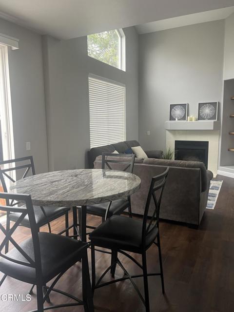 Building Photo - 1027 Corte Primavera