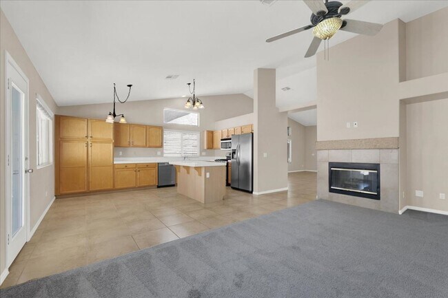 Foto del edificio - 1-Story, 3 bedroom pool home in Green Vall...