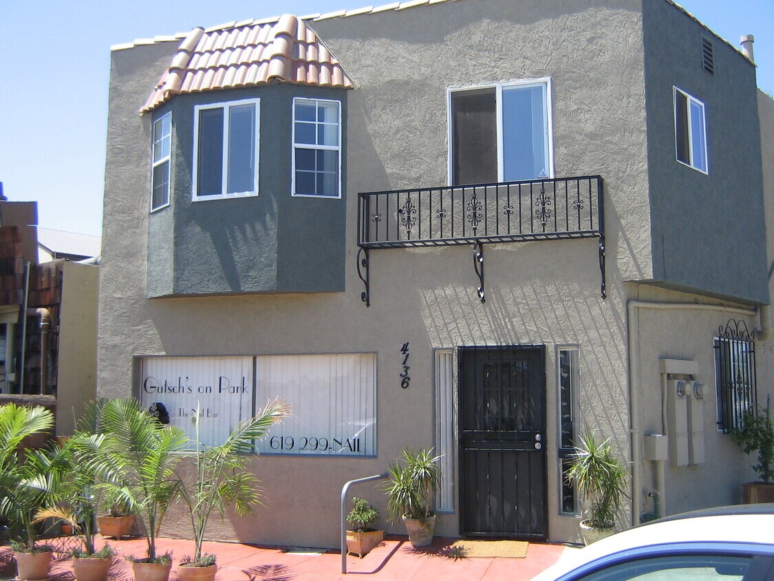 Primary Photo - 4136 Park Blvd