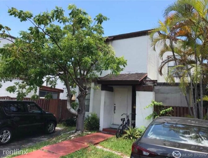 Primary Photo - 621 NW 97th Pl