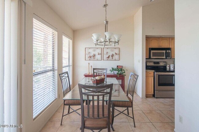 Foto del edificio - 9707 E Mountain View Rd